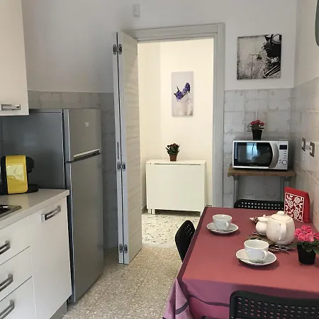 Sweet Apartment *